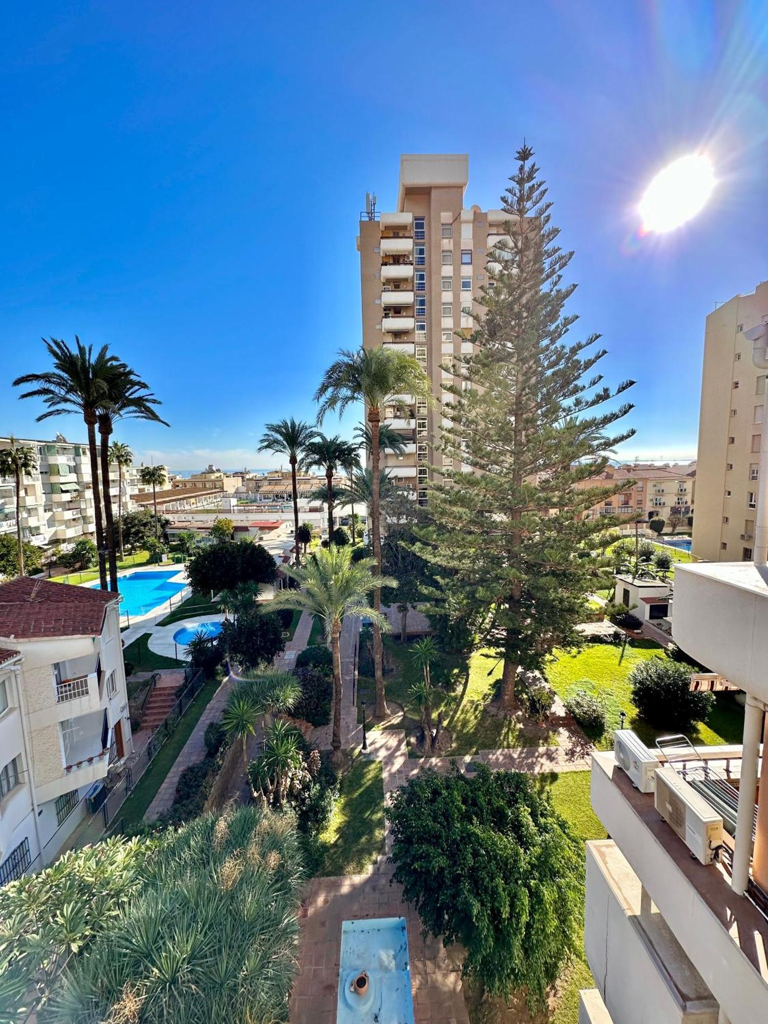 Apartment Gorgeous At The Sea In La Carihuela!