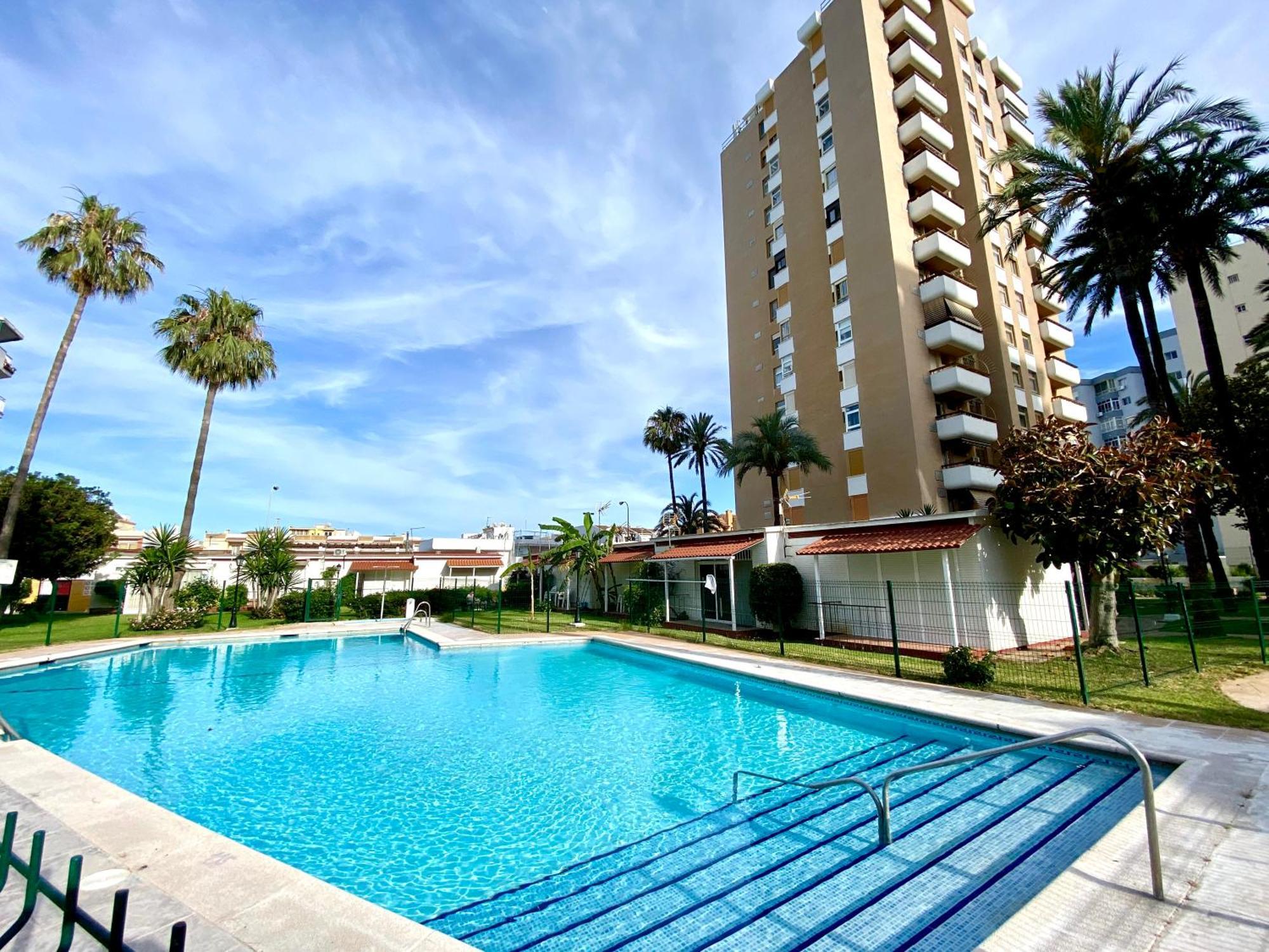 Apartment Gorgeous At The Sea In La Carihuela! *